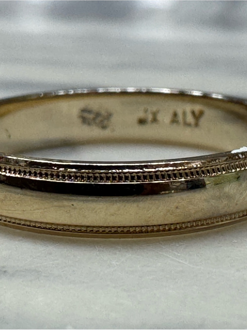 JX ALY Gold Tone Milgrain Wedding Band Ring Size 10.5 Vintage Unisex - Picture 9 of 16